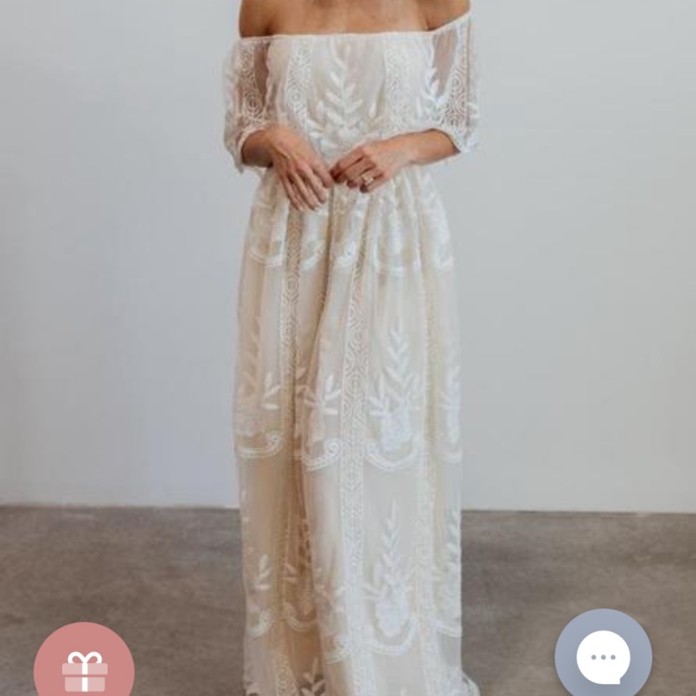 Baltic born: Leon off the shoulder Maxi